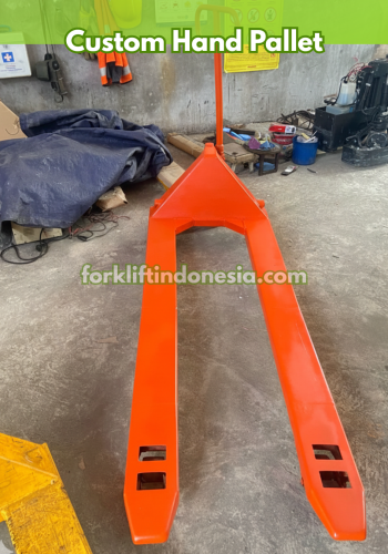 Custom hand pallet garpu panjang untuk perusahaan di bidang furniture untuk mengangkat kayu dan lemari pasti terjamin fi Forklift Indonesia