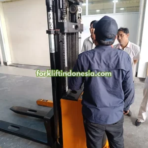 Service Hand Forklift Jakarta oleh teknisi berpengalaman
